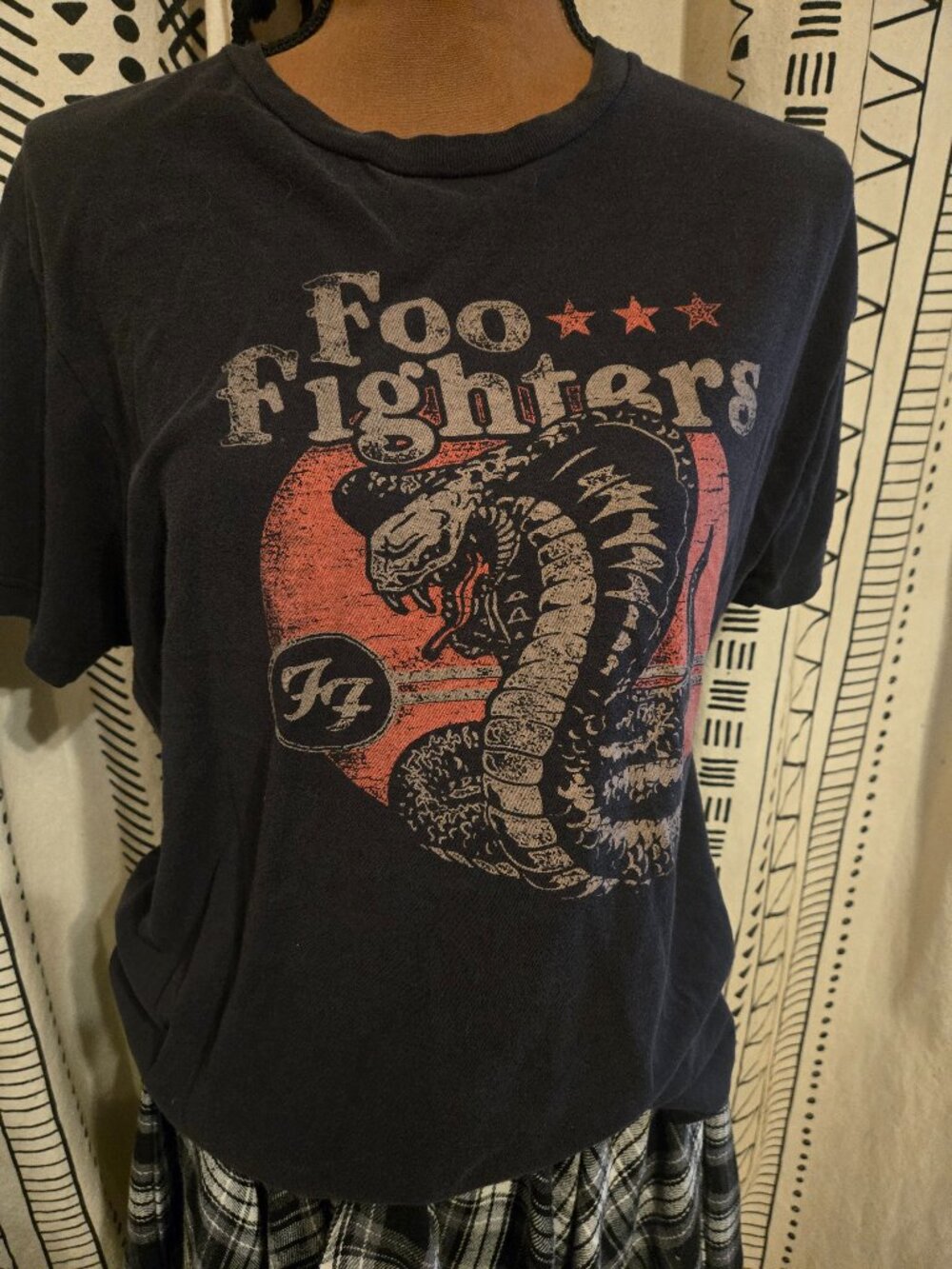 Vintage 2010s Foo Fighters band t-shirt